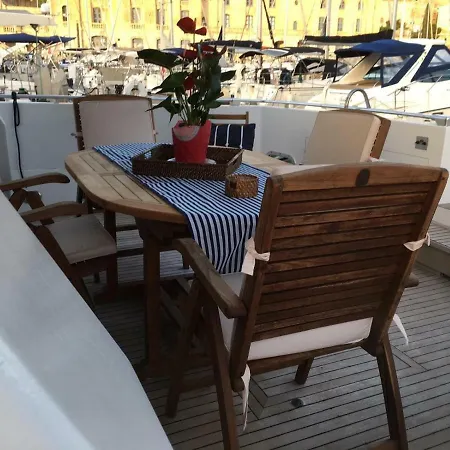 Botel Sea Baroniv 