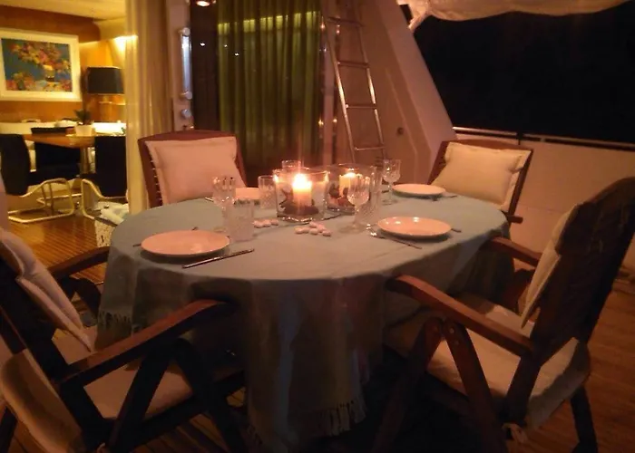 Bådhotel Sea Baroniv 